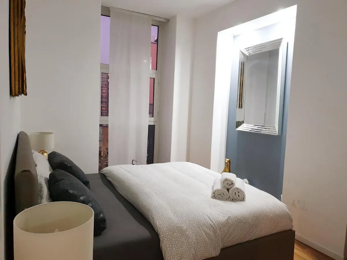 Apartamento Michelangelo 30 Milán 0*,  Italia